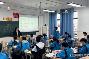 比卢普斯：艾顿不会气馁 他在把握机会方面做得很出色